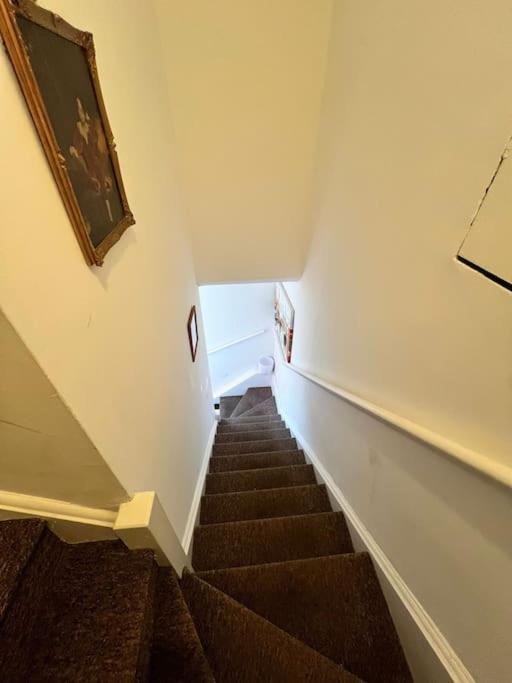 Bright, First Floor, One Bedroom Flat In Wimborne ウィンボーン・ミンスター エクステリア 写真