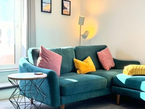 Bright, First Floor, One Bedroom Flat In Wimborne ウィンボーン・ミンスター エクステリア 写真